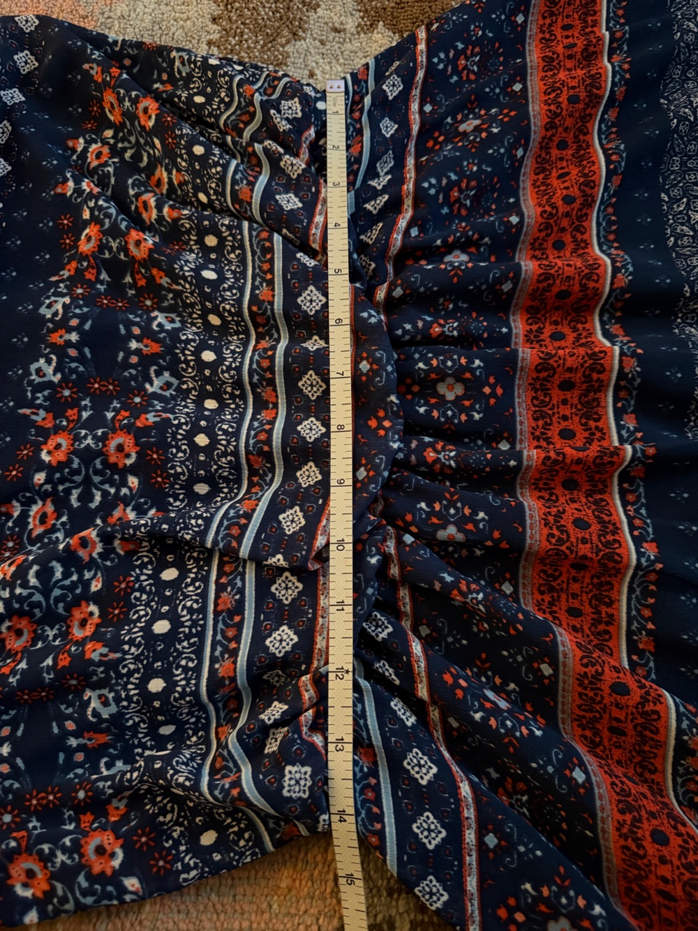 Pattern Flowy Dress - Picture 7 of 8